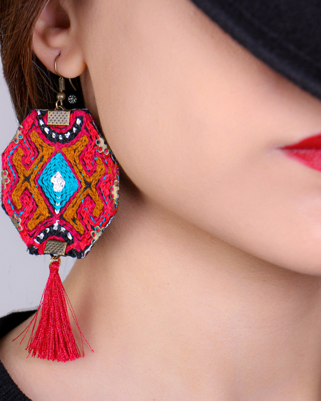 گوشواره سوزندوزی